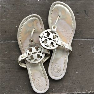 Gold Tory Burch Miller sz 8